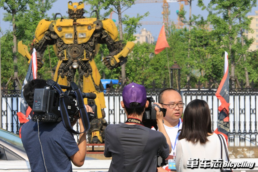 马拉松锦标赛，吴越铁骑队与齐鲁海豚队读秒扳平，体能对抗拉满！定海神针仍在的简单介绍